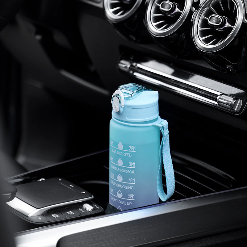 MotiveFlow 750ml Gradient Water Bottle: Vibrant Colors and Inspiring Labels