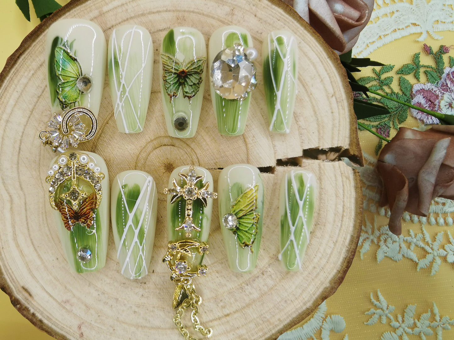 Faux Acrylic Nail Set with Rhinestones & Flowers, Pointed Shape, Butterfly Design Press on Nail (10 Pieces) (Green Long T, L)